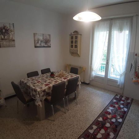 Appartamento Centrale Fino A 8 Posti Letto Pontremoli Exteriér fotografie