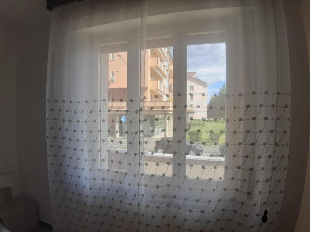 Appartamento Centrale Fino A 8 Posti Letto Pontremoli Exteriér fotografie